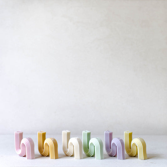 2-wick S-shaped Wavy Candle